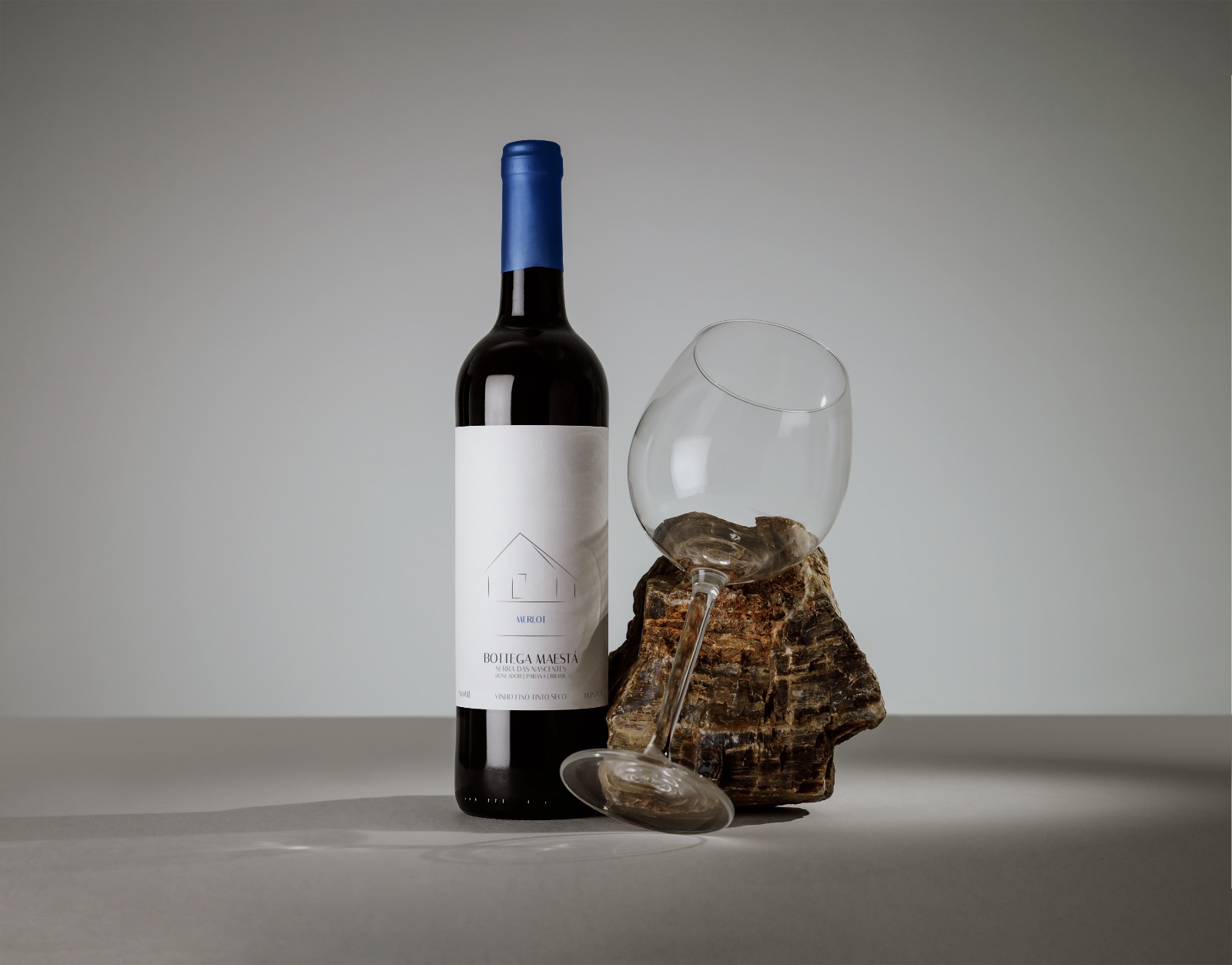 Garrafa Vinho Fino Tinto Merlot